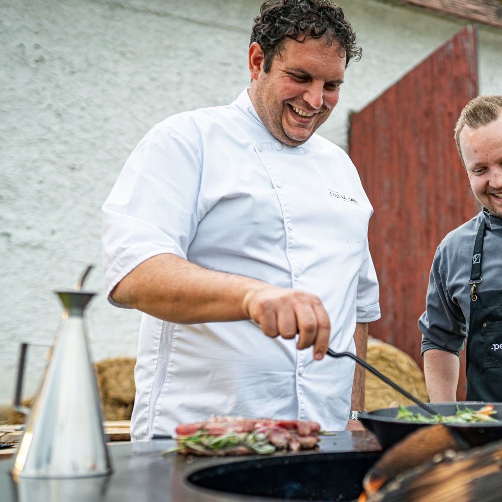 Postavili jsme šéfkuchaře ke grilu