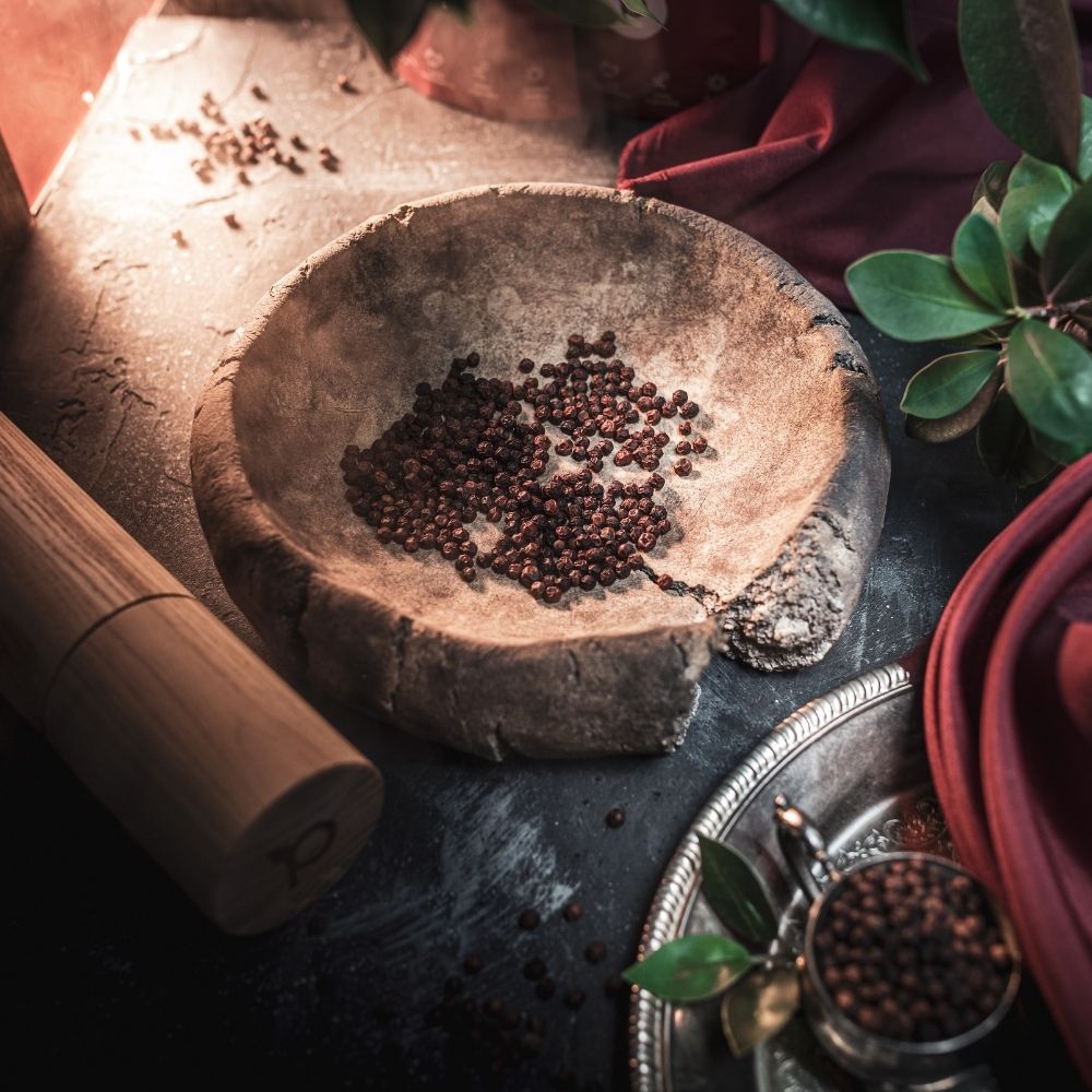 Temně rudý Kampotský pepř a jeho sametové tóny