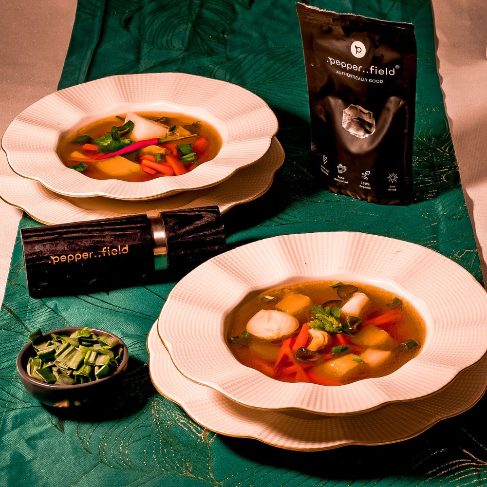 Poctivý hovězí vývar s černým Kampotským pepřem